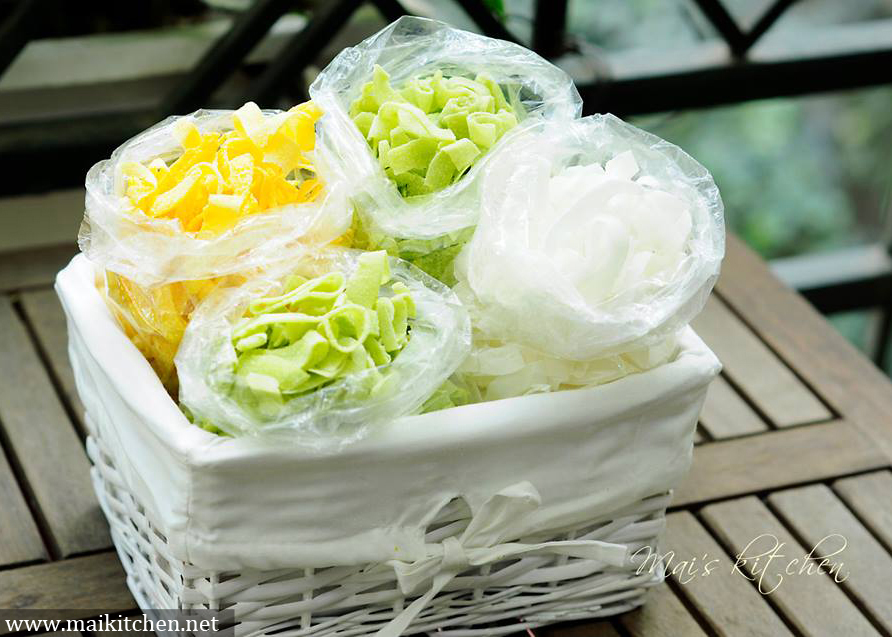 Mứt dừa vị lá nếp