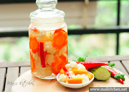 Súp lơ muối chua